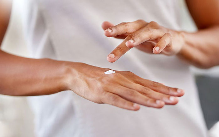 روش‌های مراقبت از پوست دست